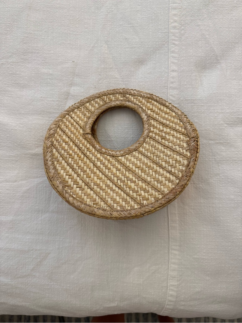 Small Round Handwoven Straw Handbag - Natural